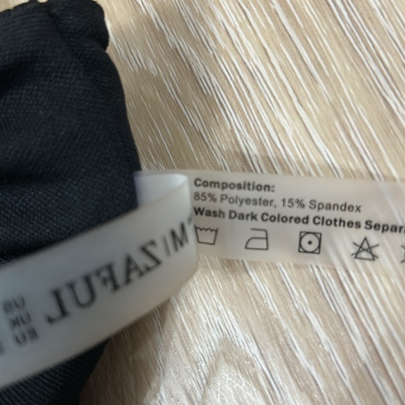 Never worn bathing suit top - Picture 3 of 3